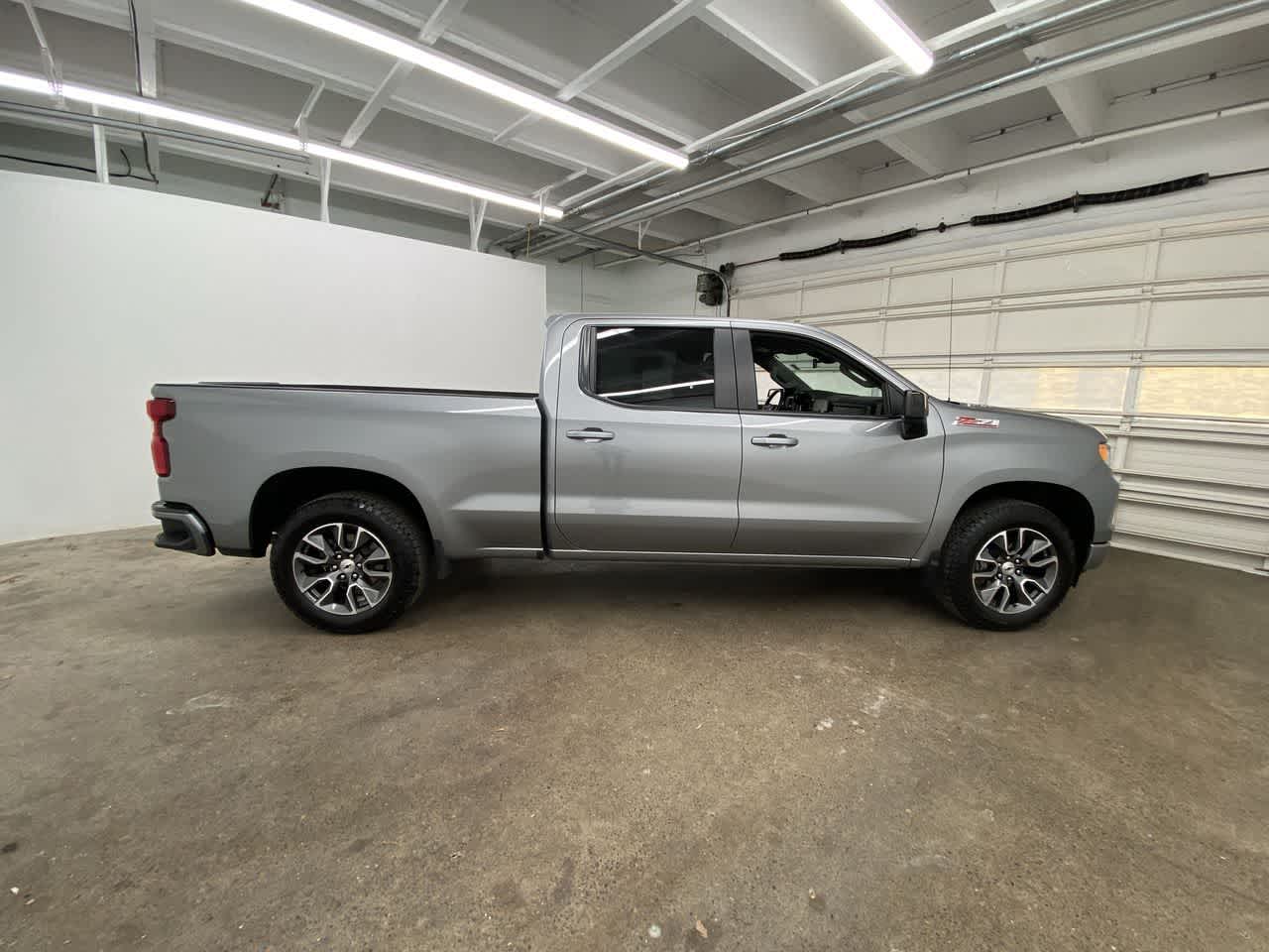 Thumbnail: 2023 Chevrolet Silverado 1500 - 7