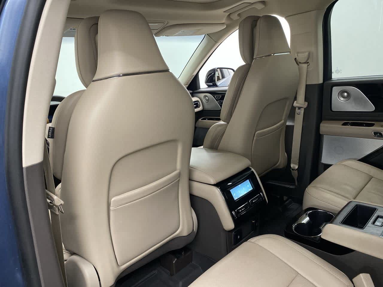 Thumbnail: 2020 Lincoln Aviator - 15