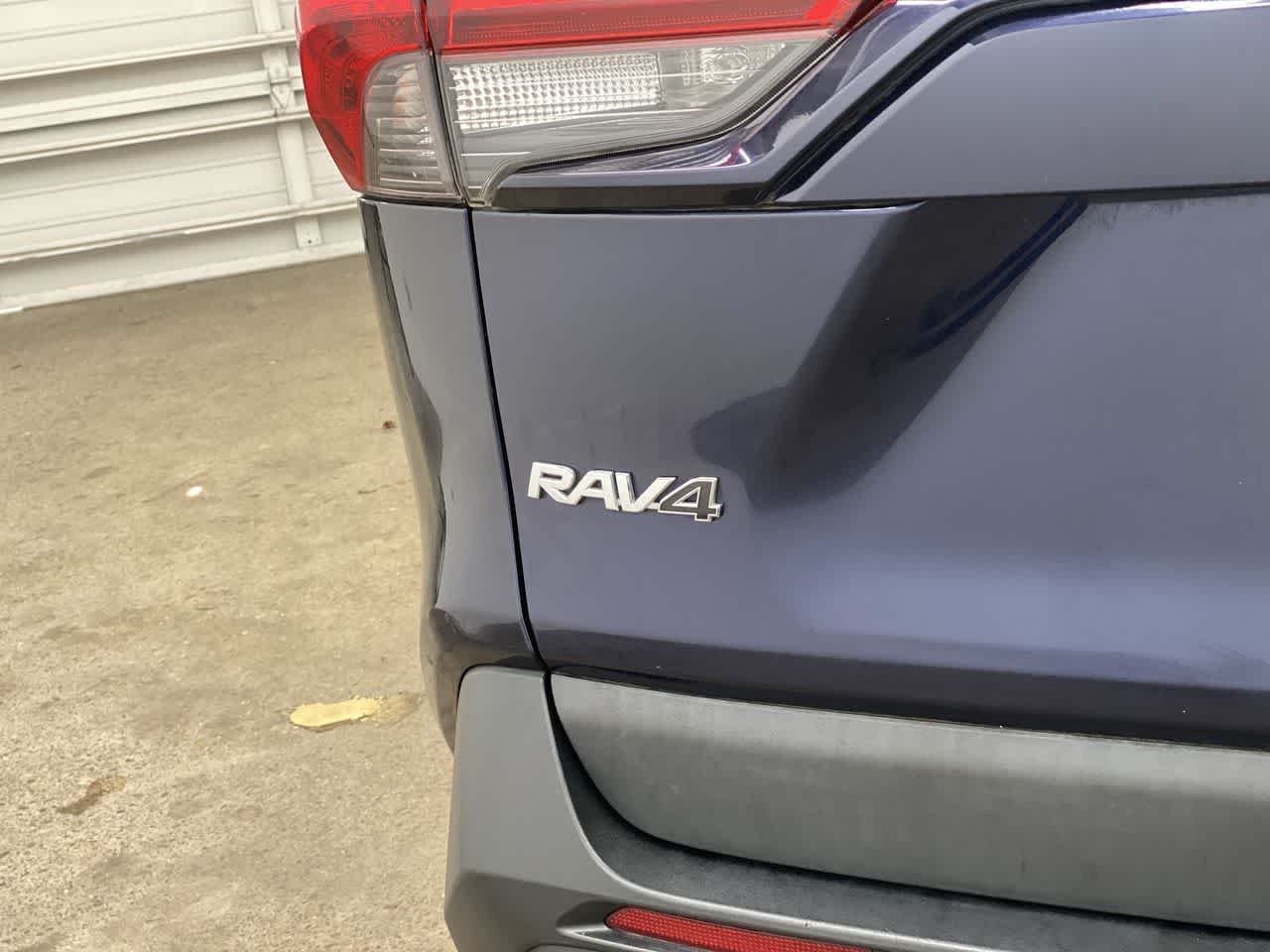 Thumbnail: 2021 Toyota RAV4 - 10