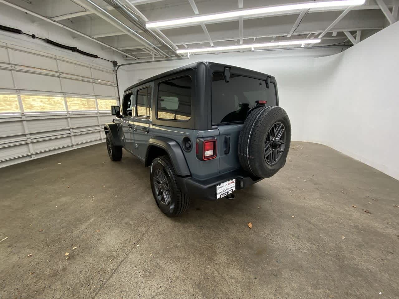 Thumbnail: 2024 Jeep Wrangler - 4