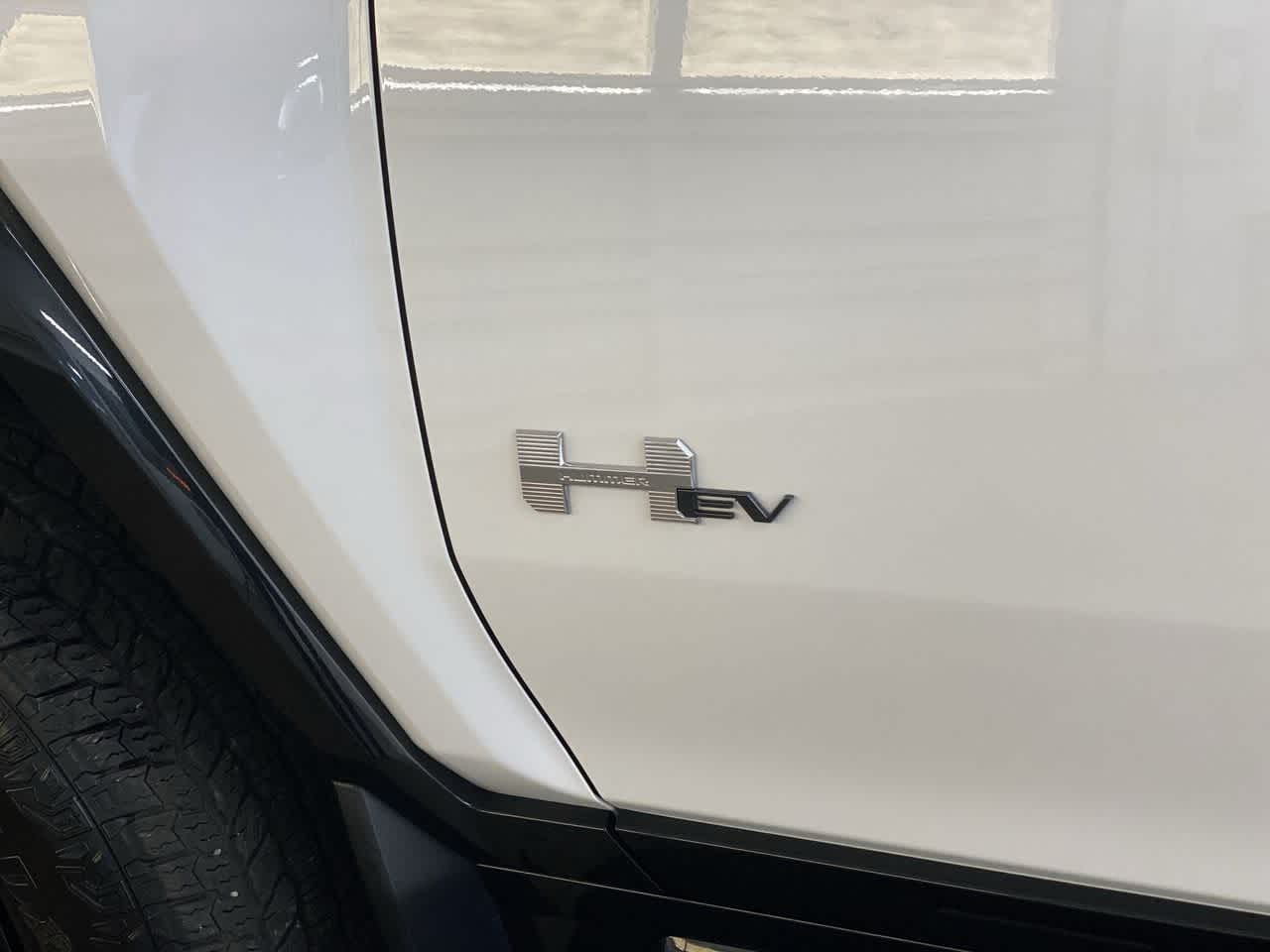 Thumbnail: 2024 GMC Hummer EV - 10