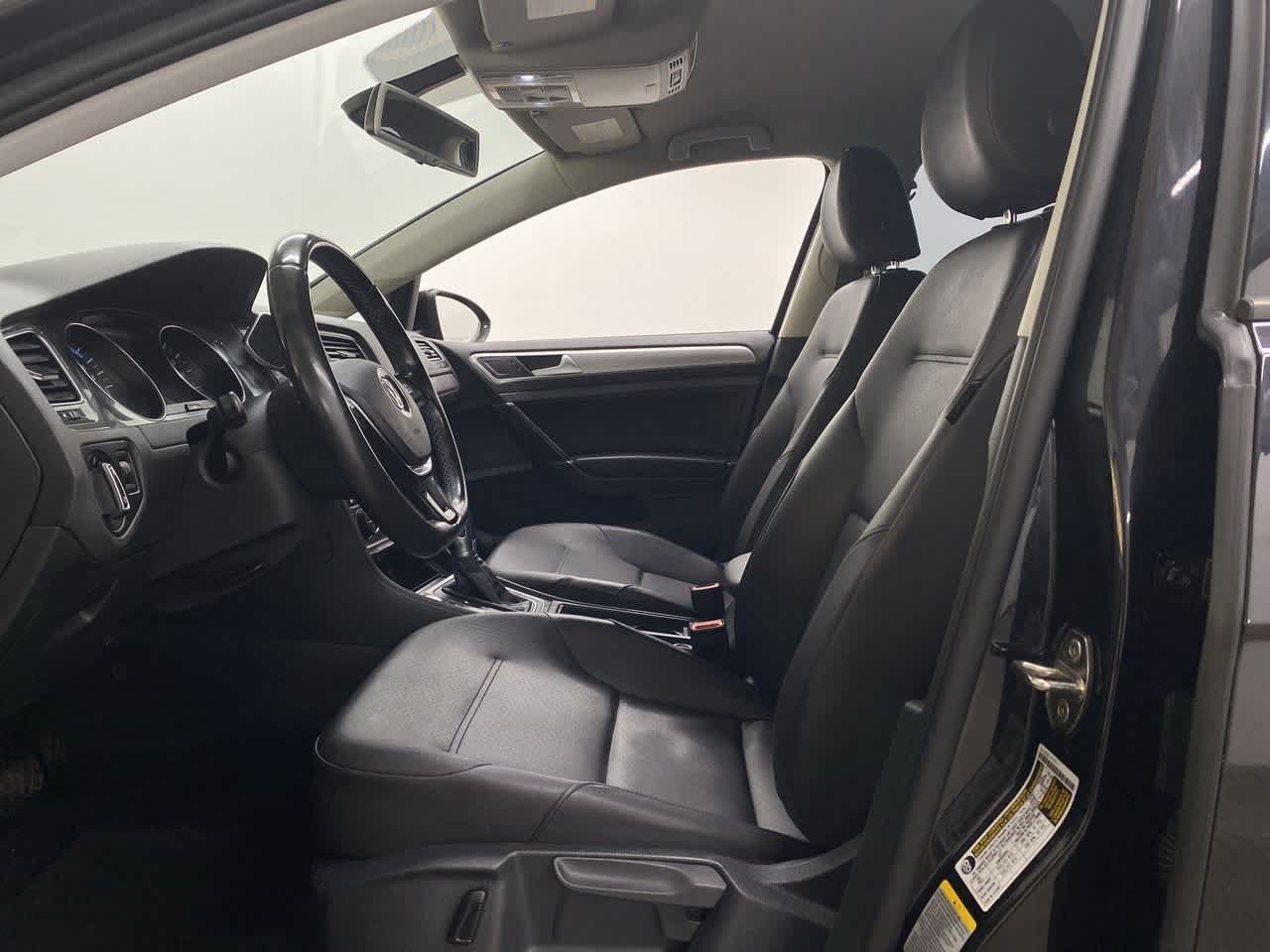 2015 Volkswagen e-Golf SEL Premium 14