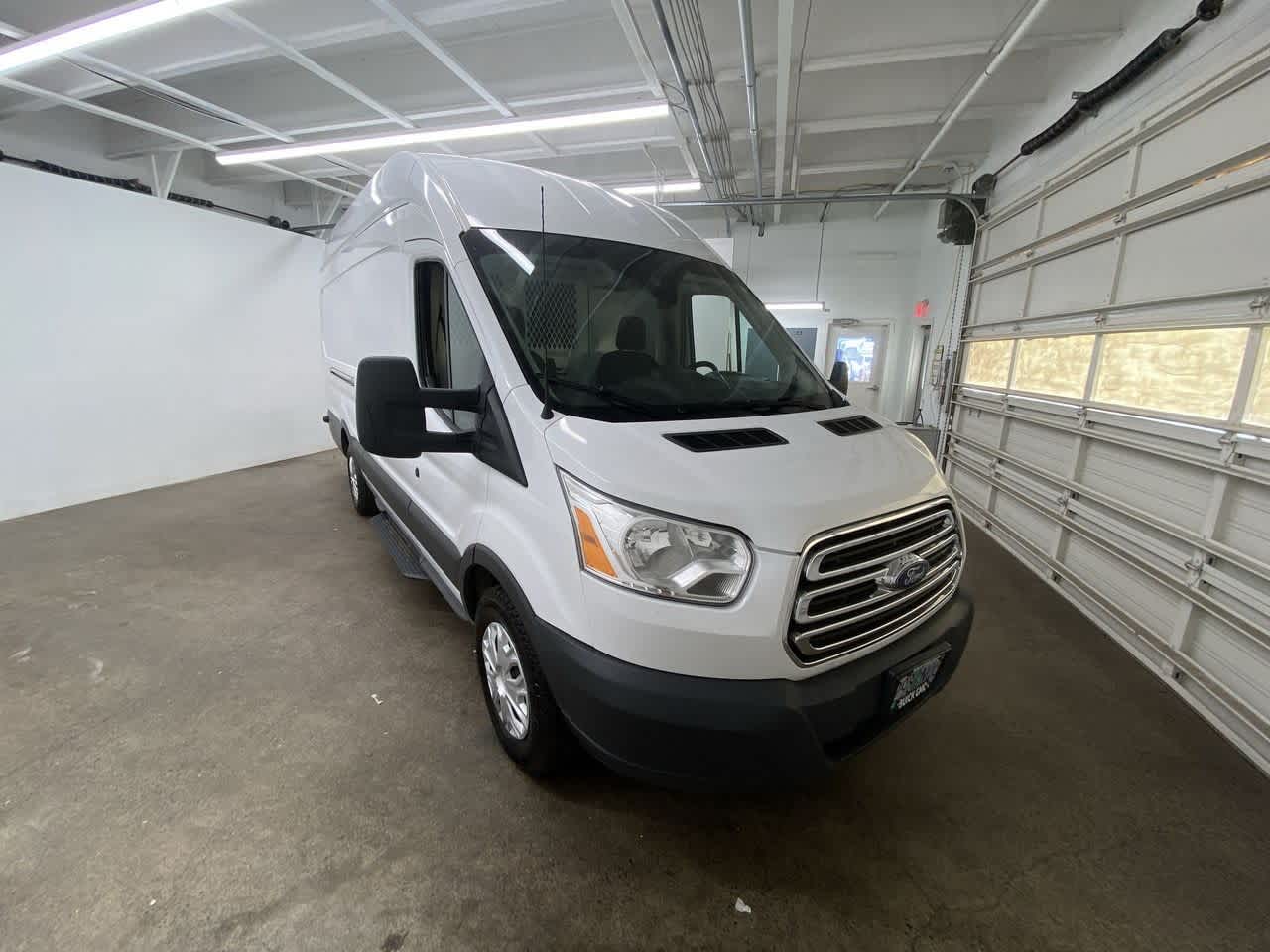 Thumbnail: 2016 Ford Transit Series - 8