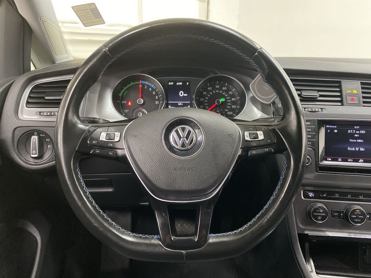 2015 Volkswagen e-Golf SEL Premium 20