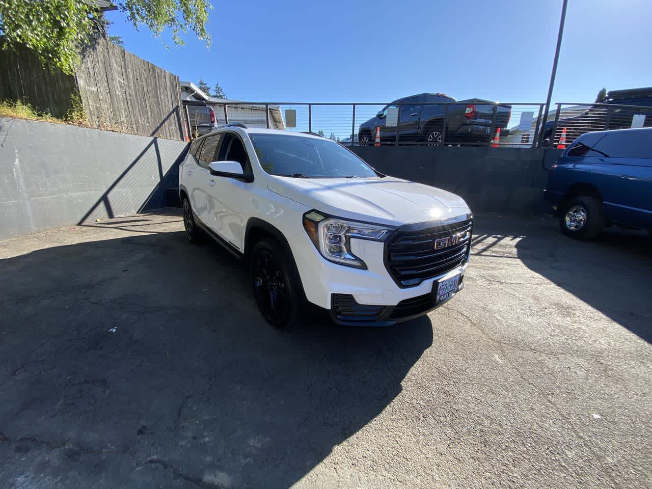 Thumbnail: 2022 GMC Terrain - 8
