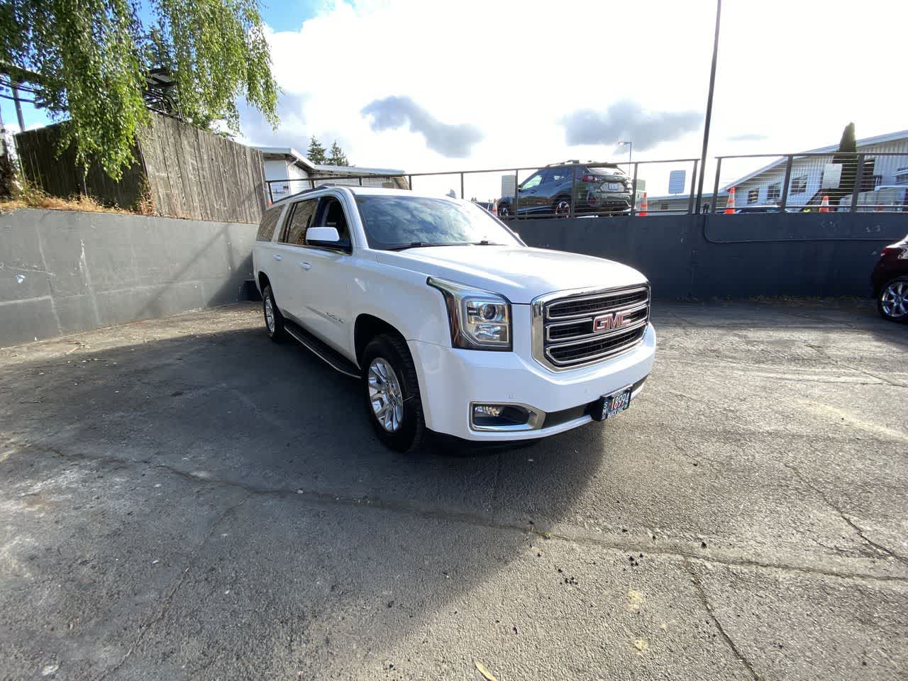 Thumbnail: 2019 GMC Yukon XL - 8