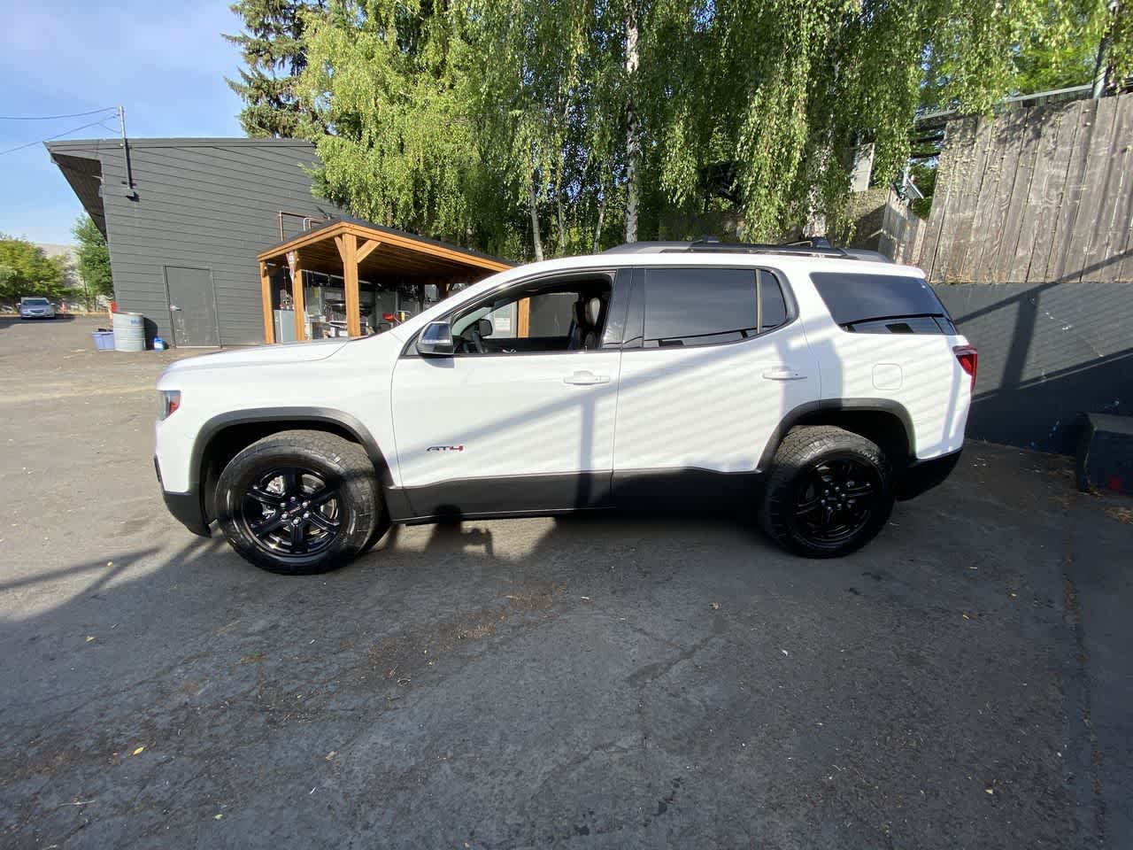 Thumbnail: 2021 GMC Acadia - 3