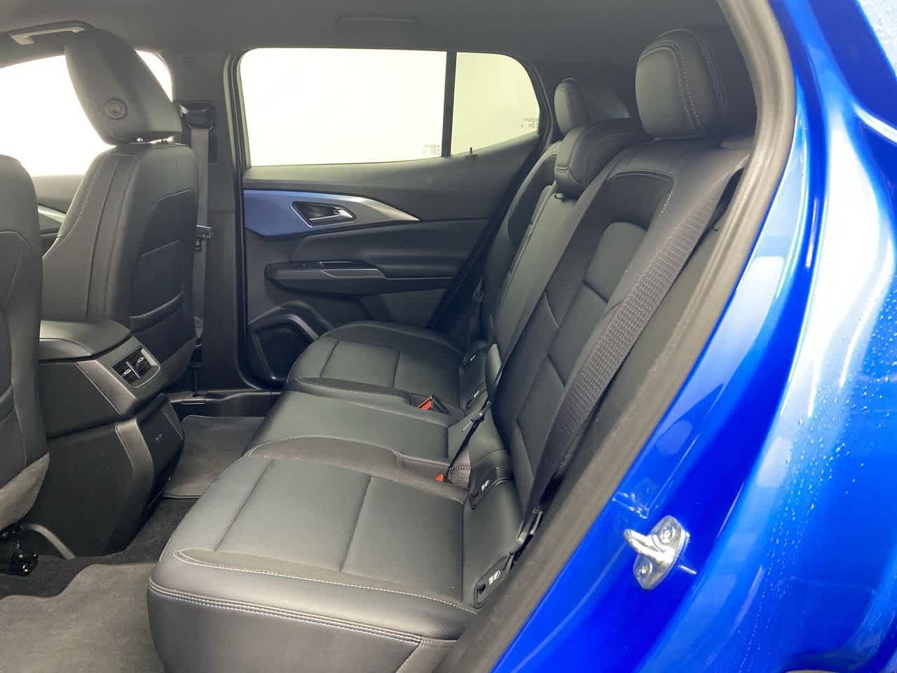 Thumbnail: 2025 Chevrolet Equinox - 16