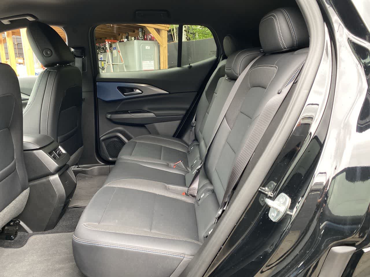 Thumbnail: 2025 Chevrolet Equinox - 16