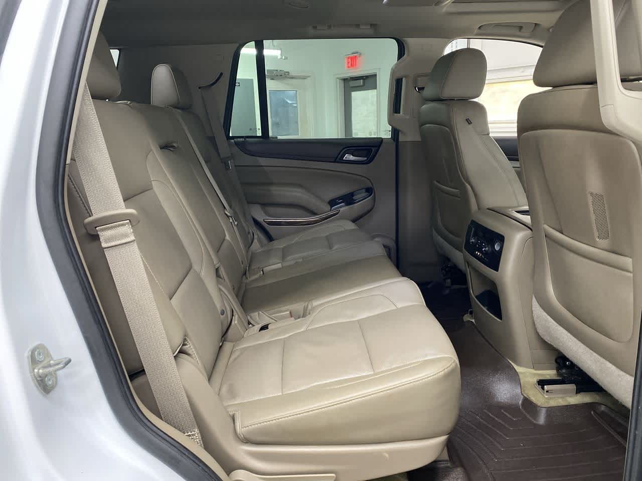 Thumbnail: 2015 GMC Yukon - 17