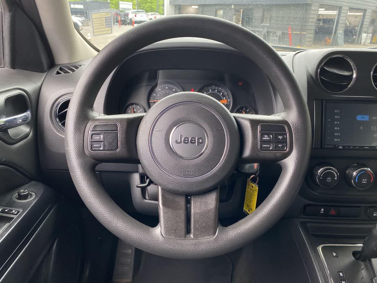 Thumbnail: 2015 Jeep Patriot - 20