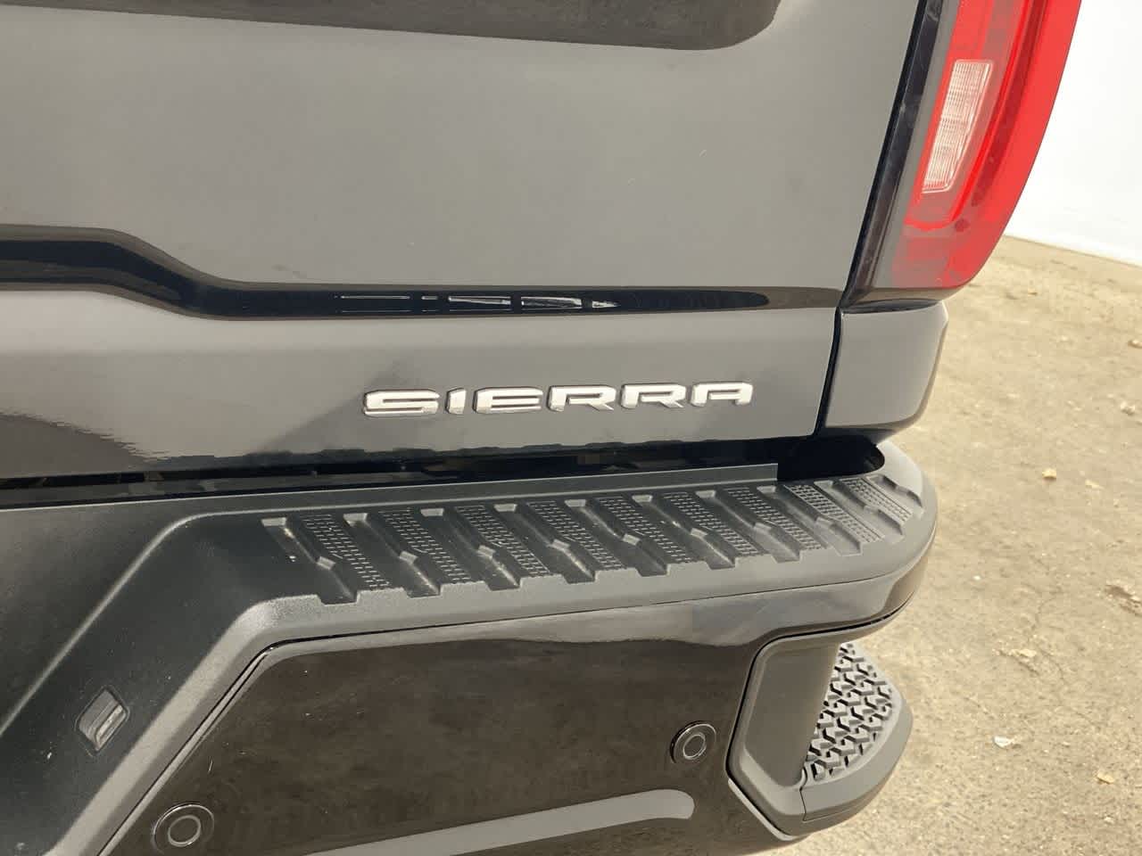 Thumbnail: 2021 GMC Sierra 3500 - 10