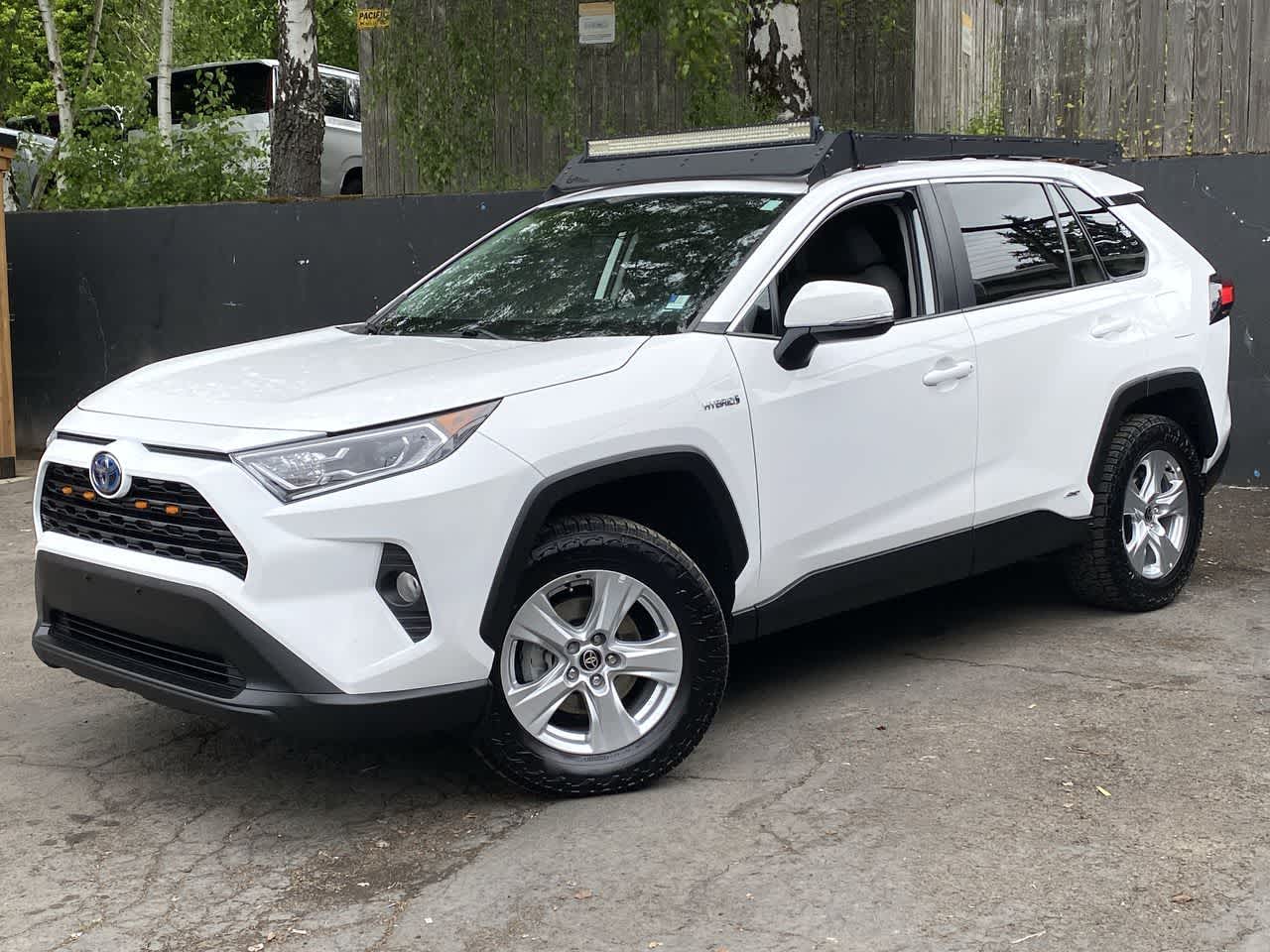 Thumbnail: 2021 Toyota RAV4 - 1