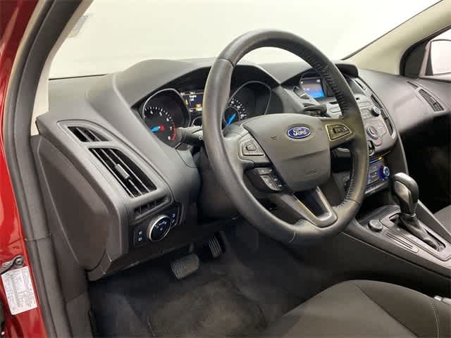 2015 Ford Focus SE 2