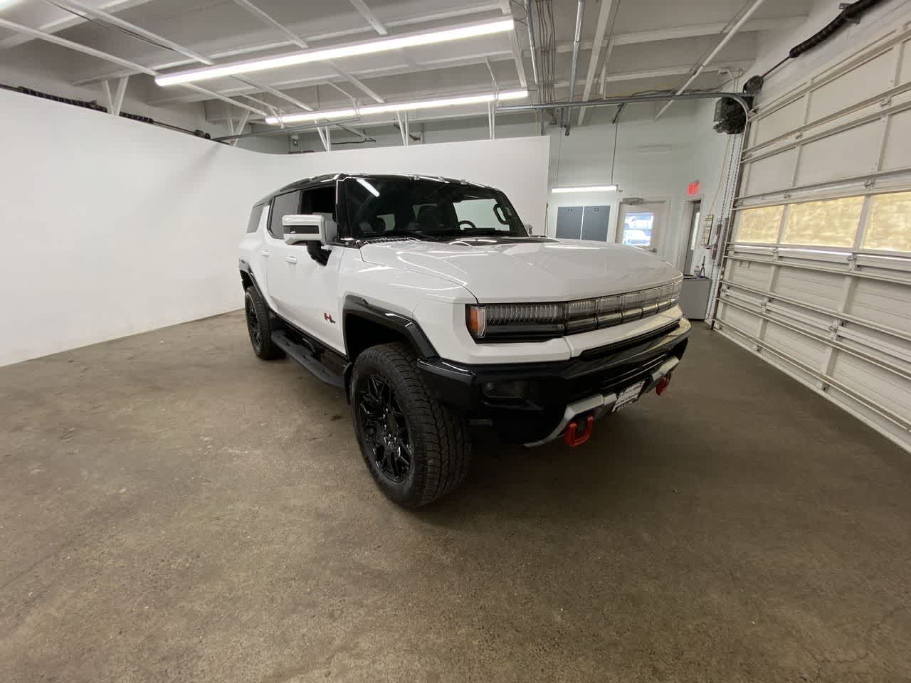 Thumbnail: 2024 GMC Hummer EV - 8