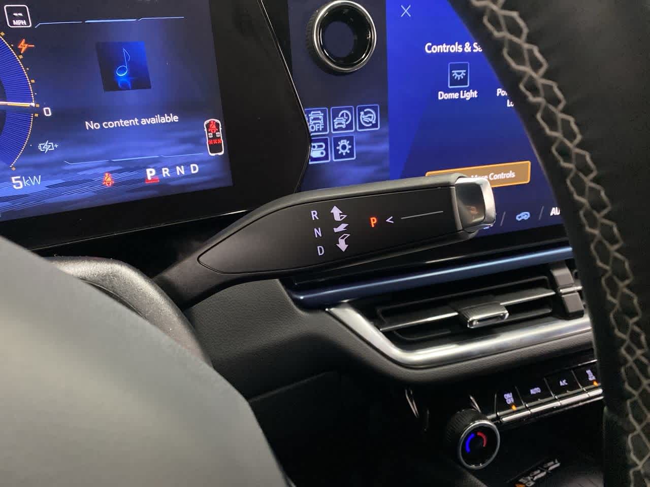 Thumbnail: 2025 Chevrolet Equinox - 25