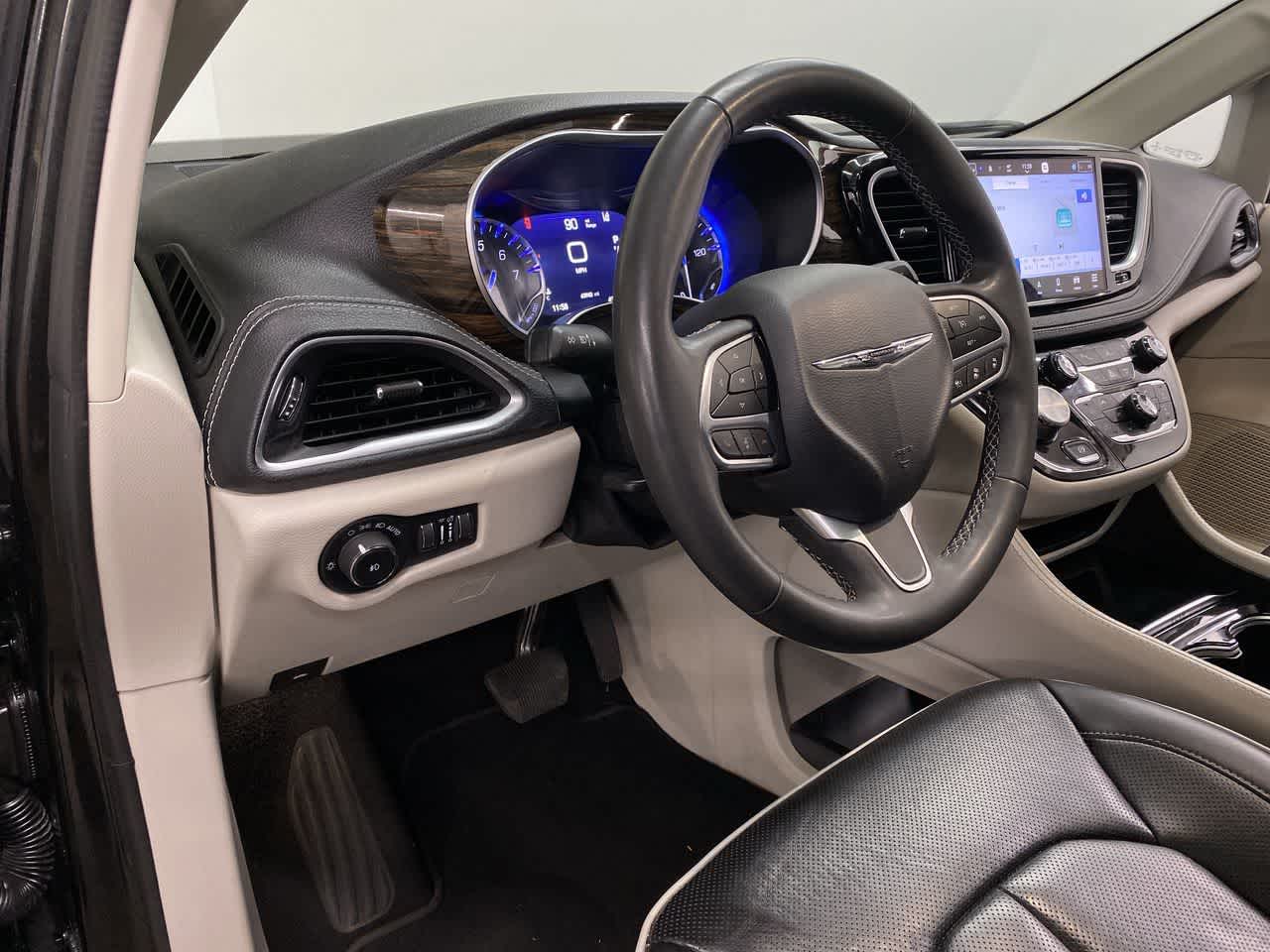 Thumbnail: 2023 Chrysler Pacifica - 2