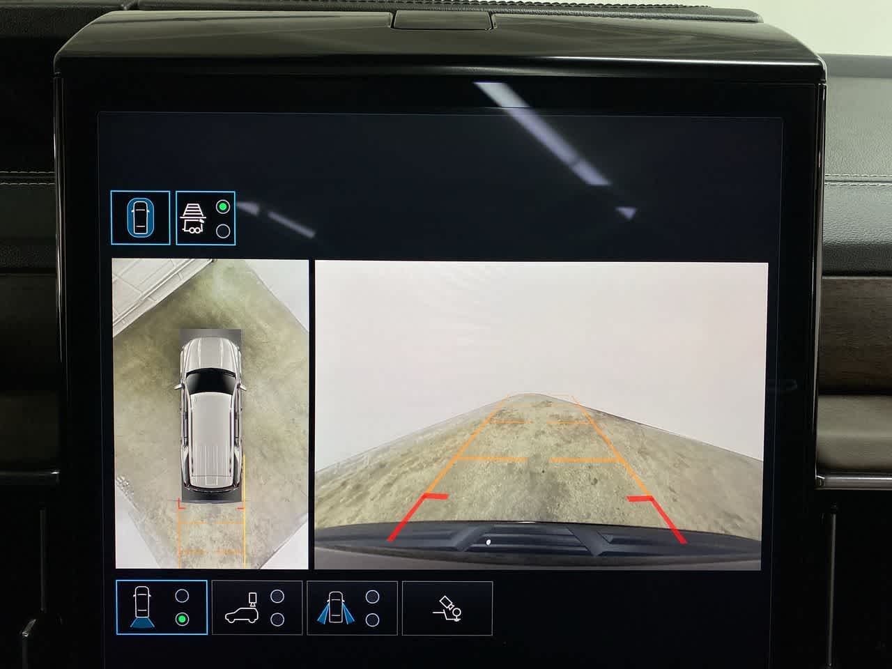 Thumbnail: 2025 GMC Yukon - 24