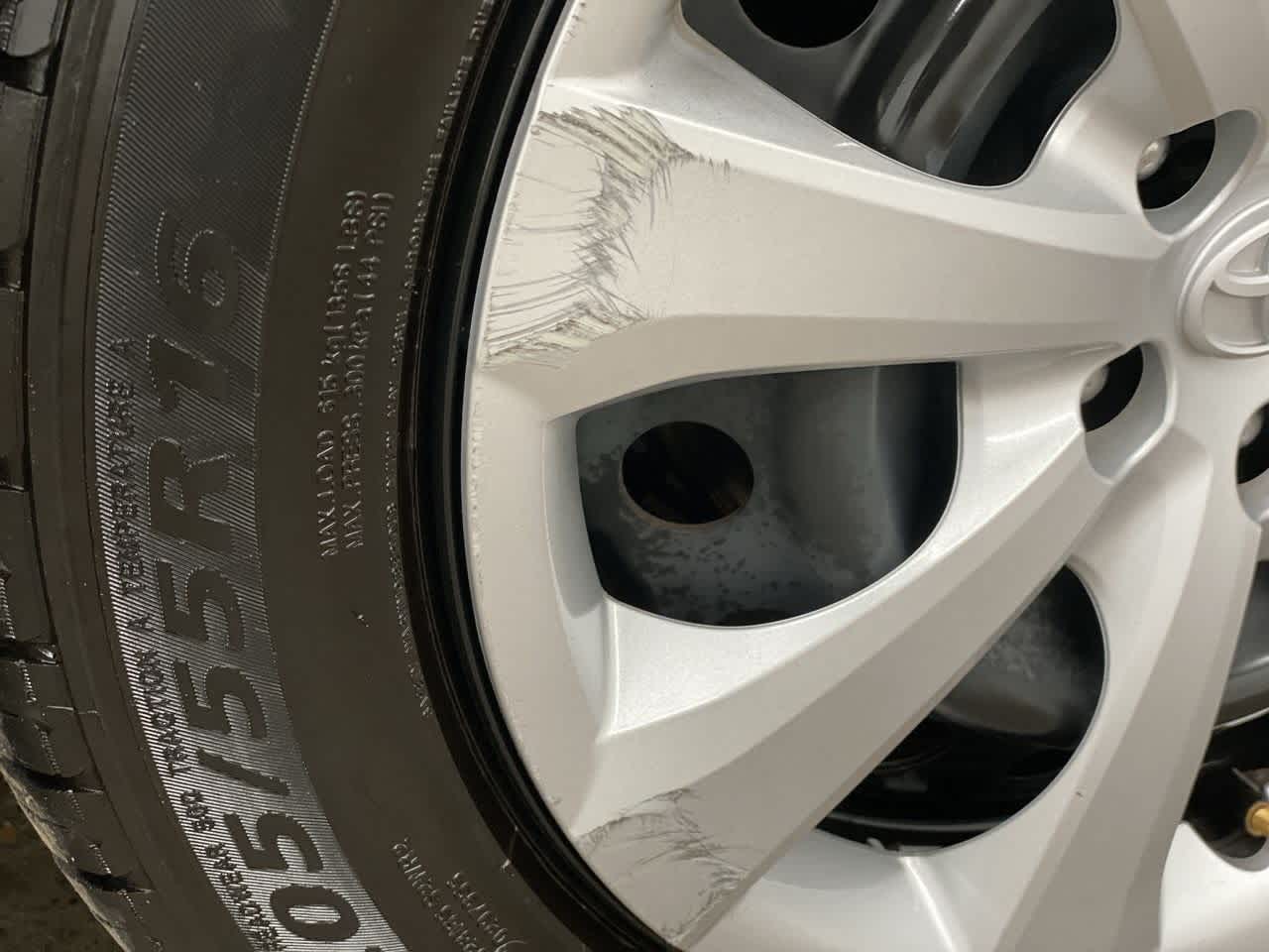 Thumbnail: 2023 Toyota Corolla - 33