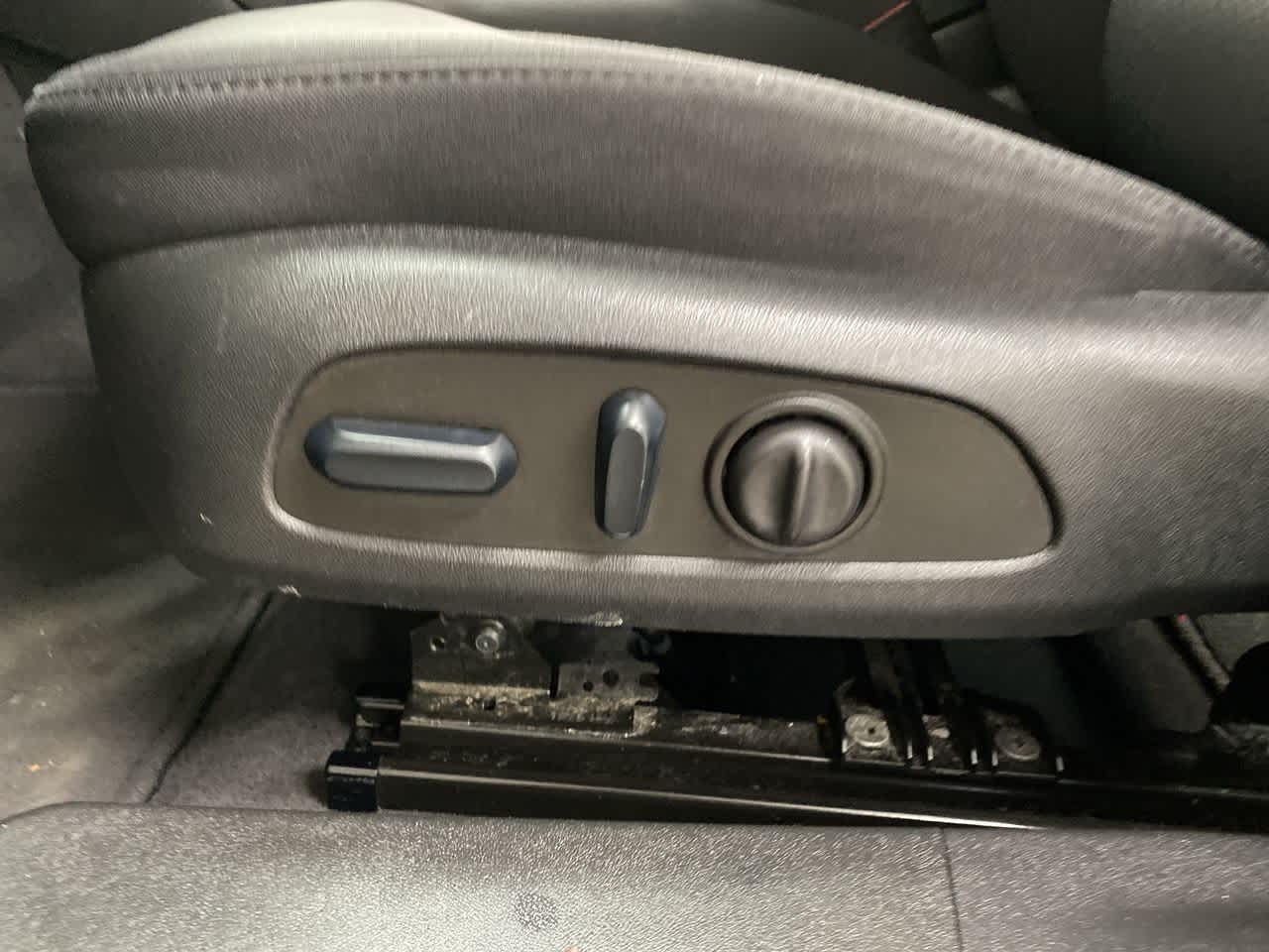 Thumbnail: 2023 Chevrolet Malibu - 14