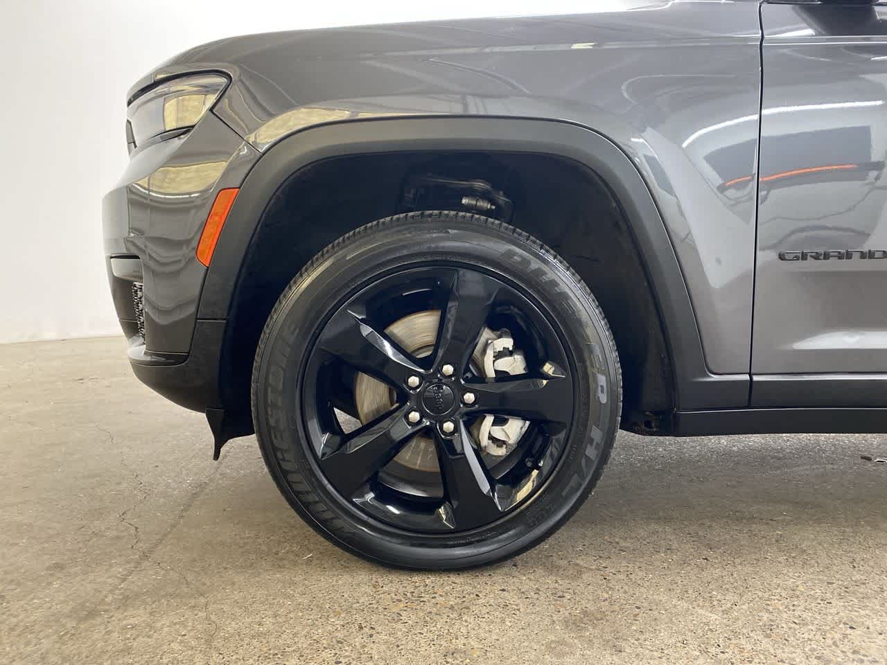 Thumbnail: 2023 Jeep Grand Cherokee - 11