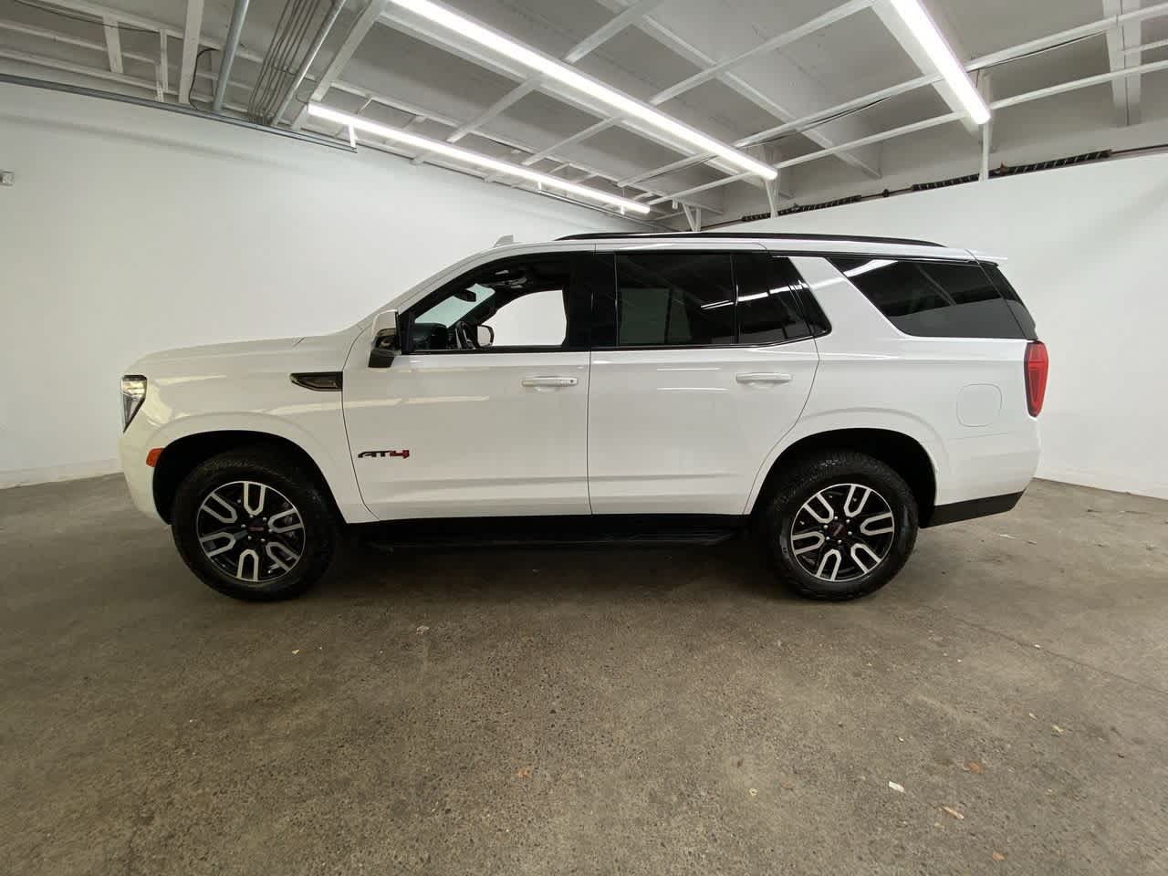 Thumbnail: 2024 GMC Yukon - 3