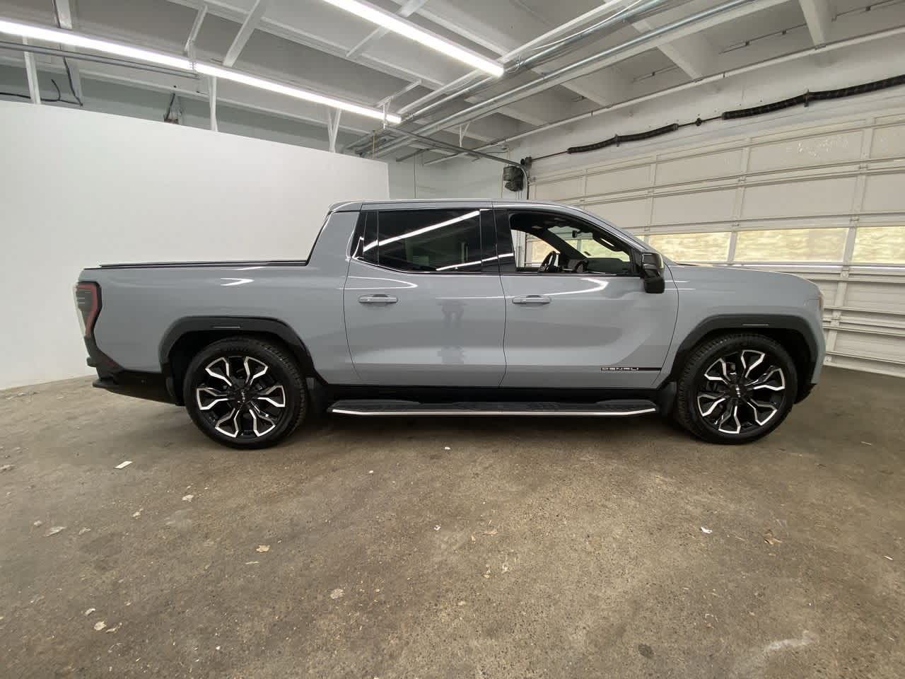 2024 GMC Sierra EV Denali 7