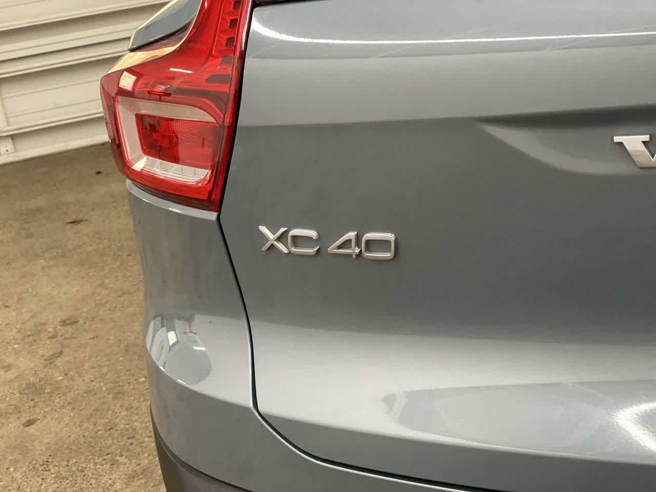 Thumbnail: 2020 Volvo XC40 - 10