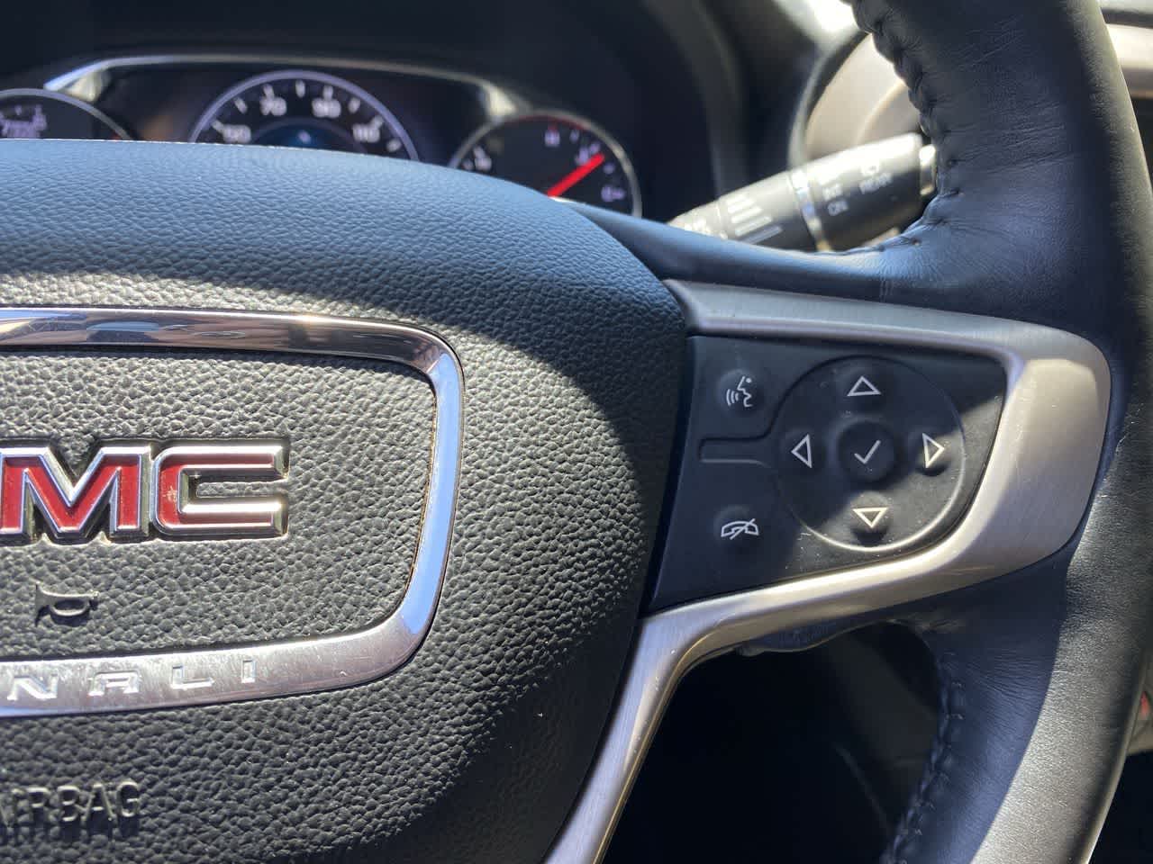 Thumbnail: 2017 GMC Acadia - 21