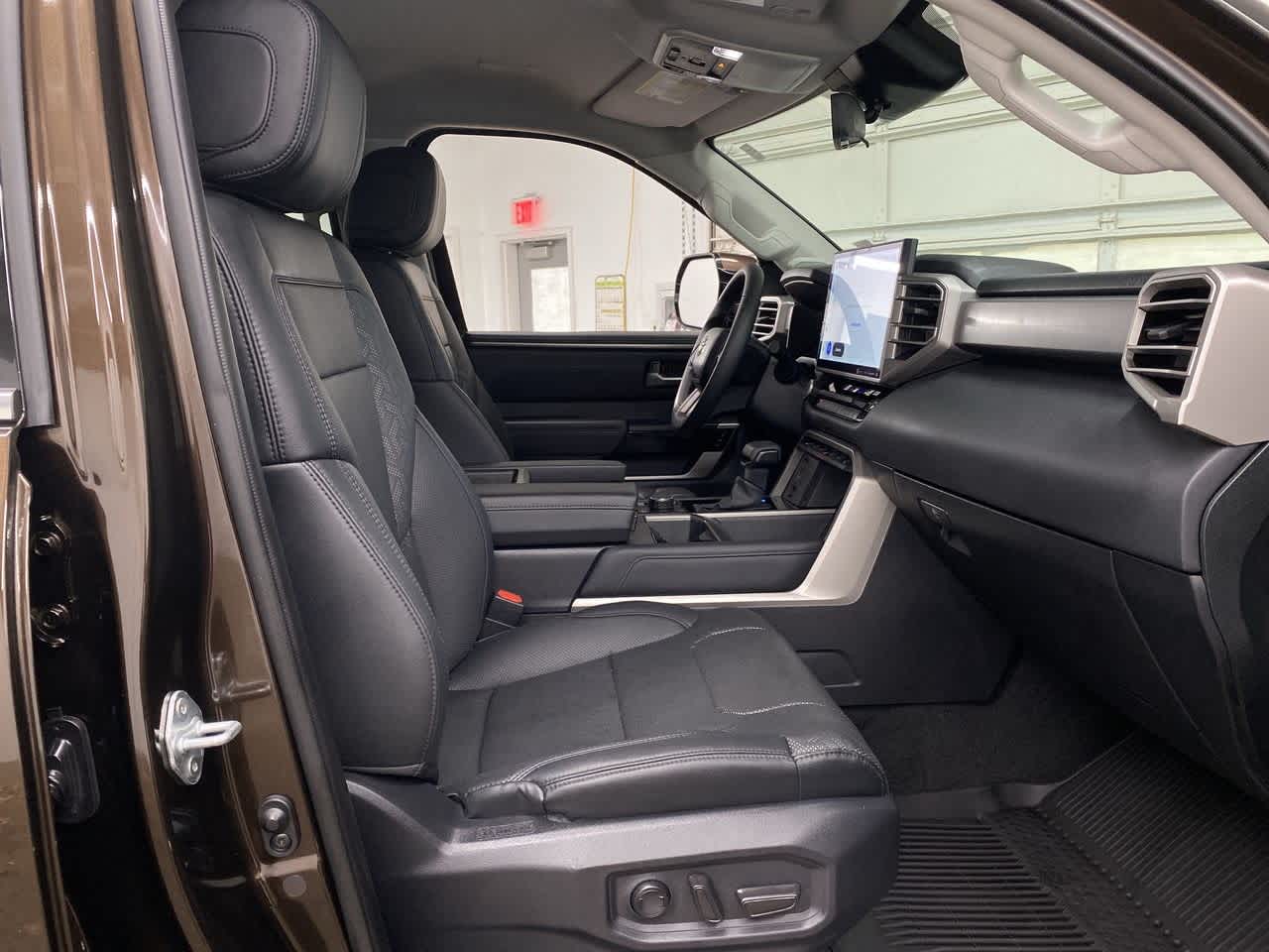 Thumbnail: 2023 Toyota Tundra - 19