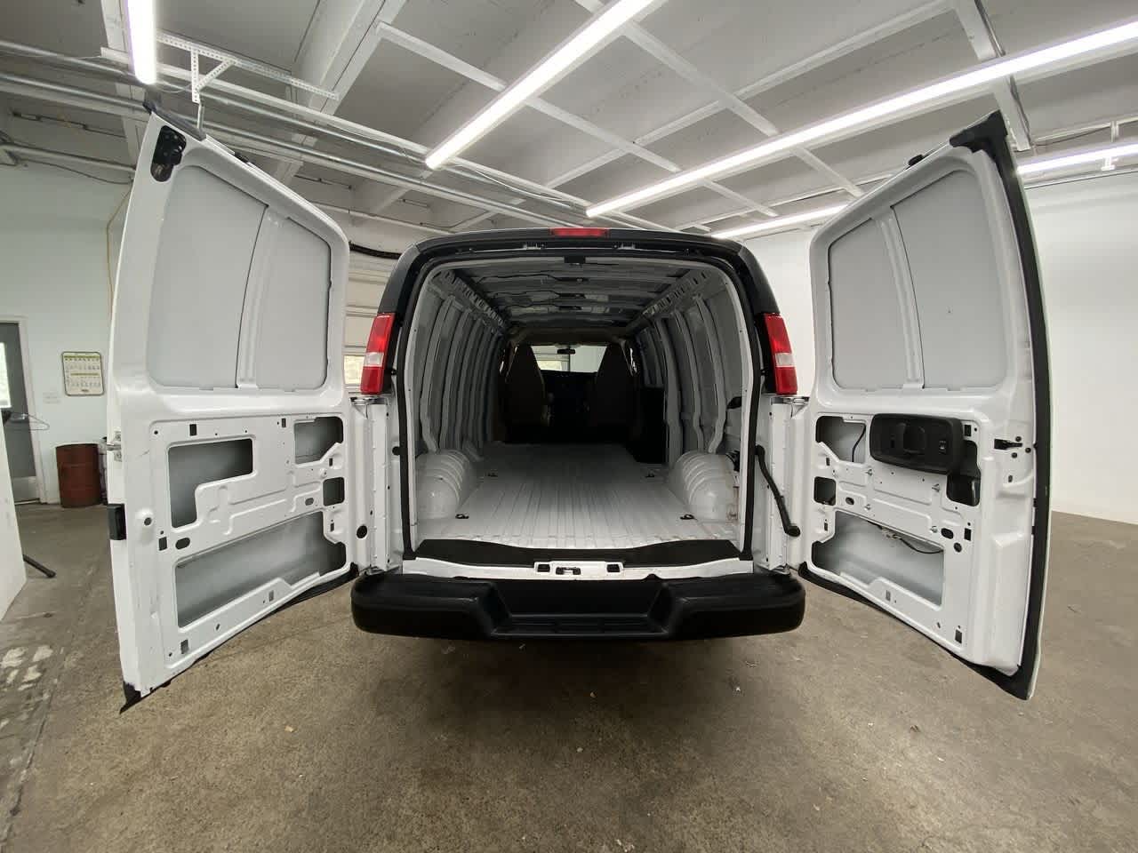 Thumbnail: 2023 Chevrolet Express - 27