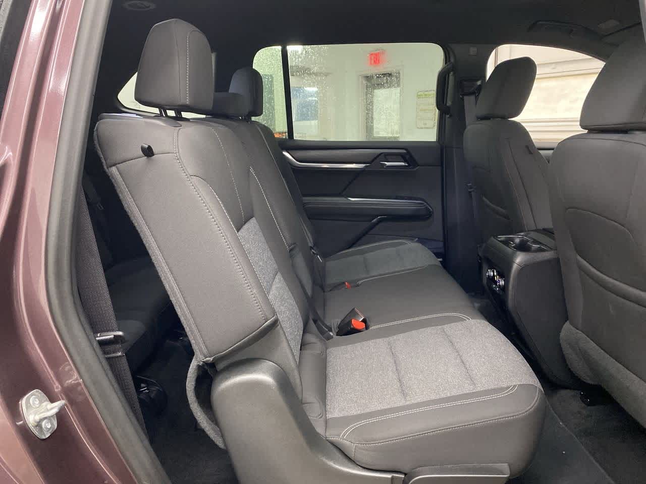 Thumbnail: 2025 GMC Acadia - 17