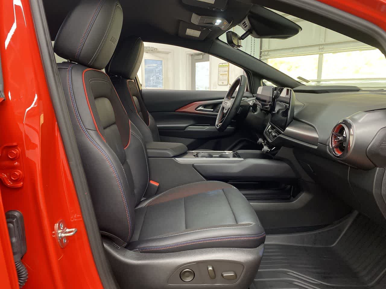 Thumbnail: 2025 Chevrolet Equinox - 18