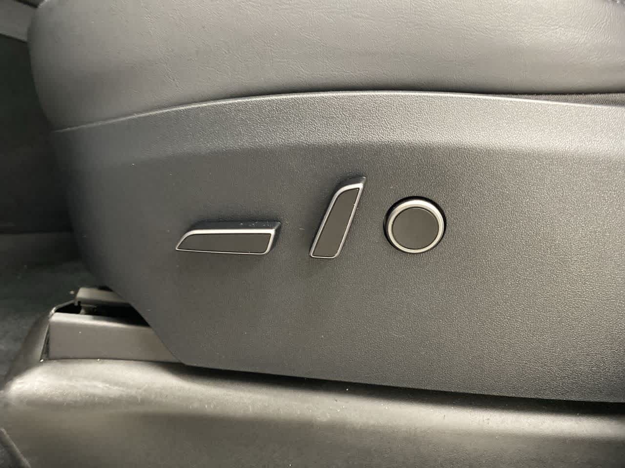 Thumbnail: 2023 Tesla Model Y - 13