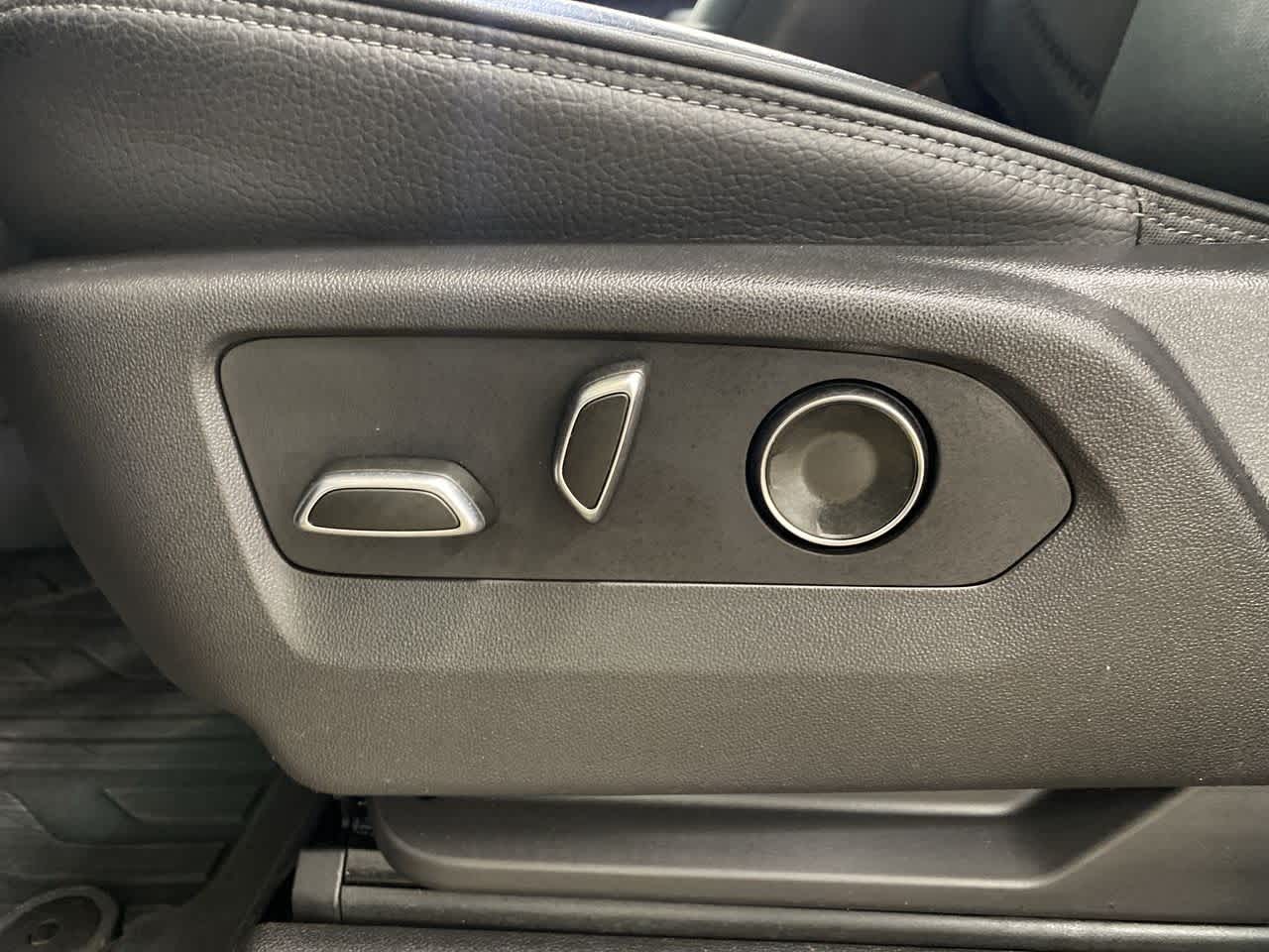 Thumbnail: 2024 GMC Sierra 1500 - 15