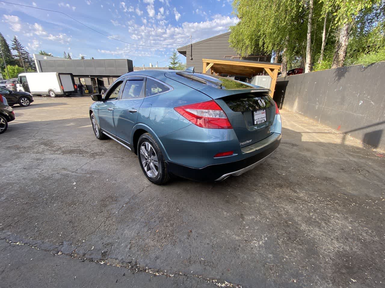 Thumbnail: 2014 Honda Crosstour - 4