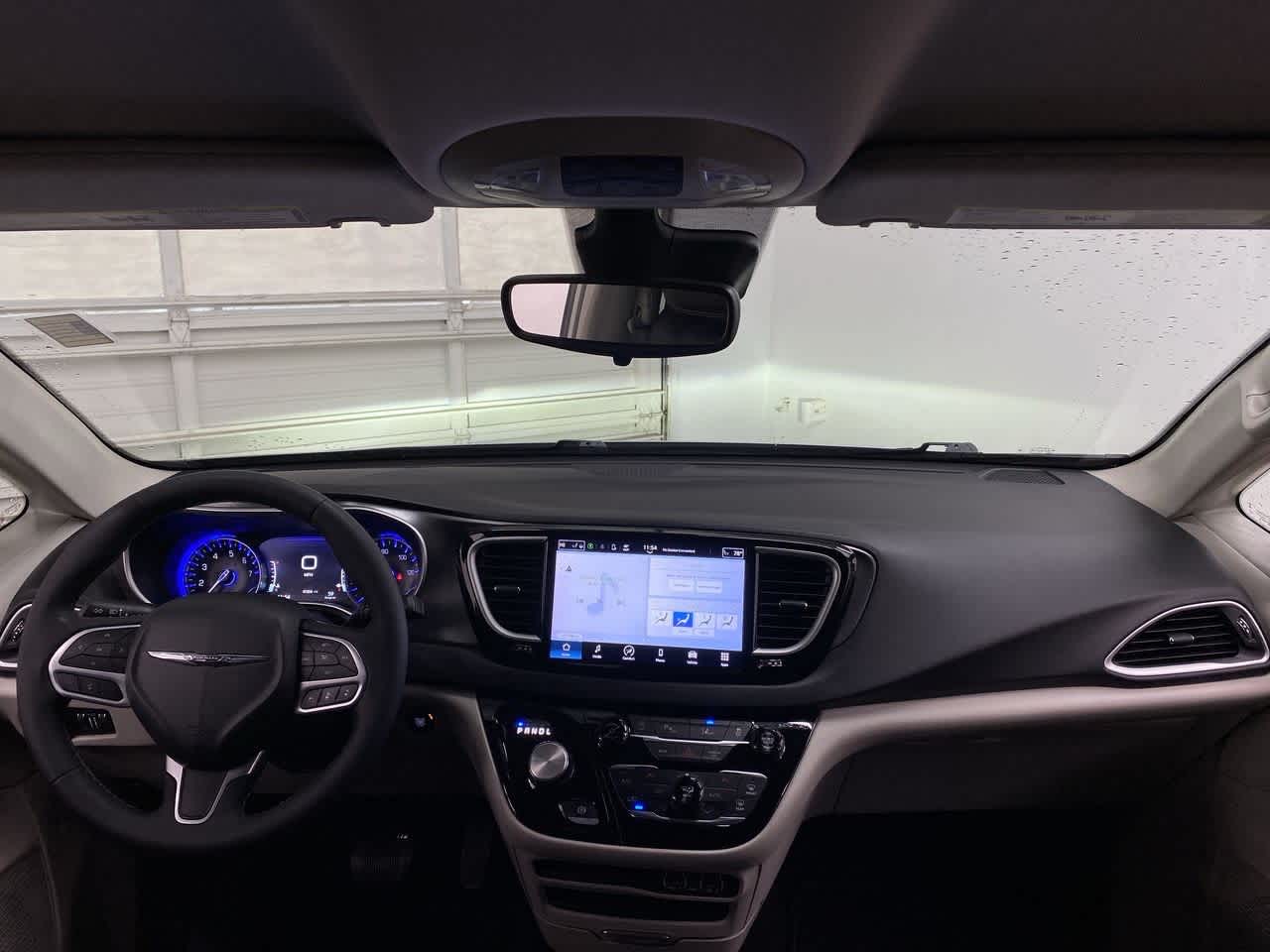 Thumbnail: 2024 Chrysler Pacifica - 12