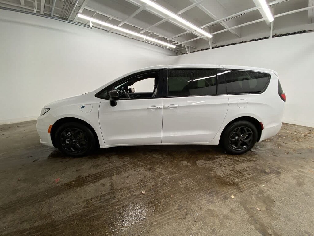 Used 2024 Chrysler Pacifica Plug-In Hybrid Select Van Passenger Van