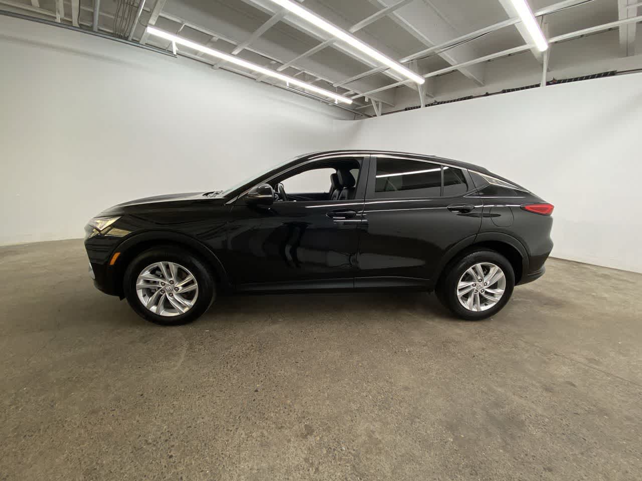 Thumbnail: 2024 Buick Envista - 3