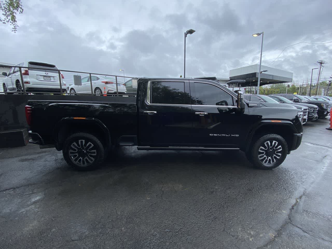 Thumbnail: 2024 GMC Sierra 3500 - 7
