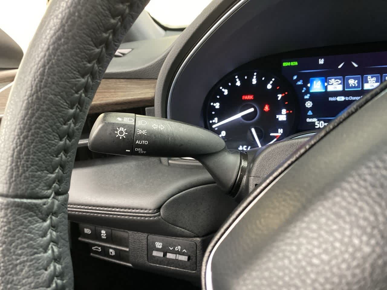 Thumbnail: 2022 Toyota Avalon - 24