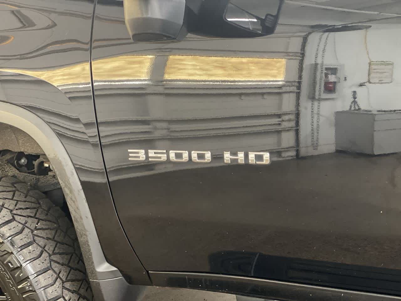 Thumbnail: 2022 Chevrolet Silverado 3500 - 10