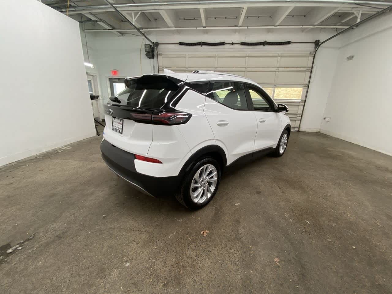 Thumbnail: 2022 Chevrolet Bolt EUV - 6