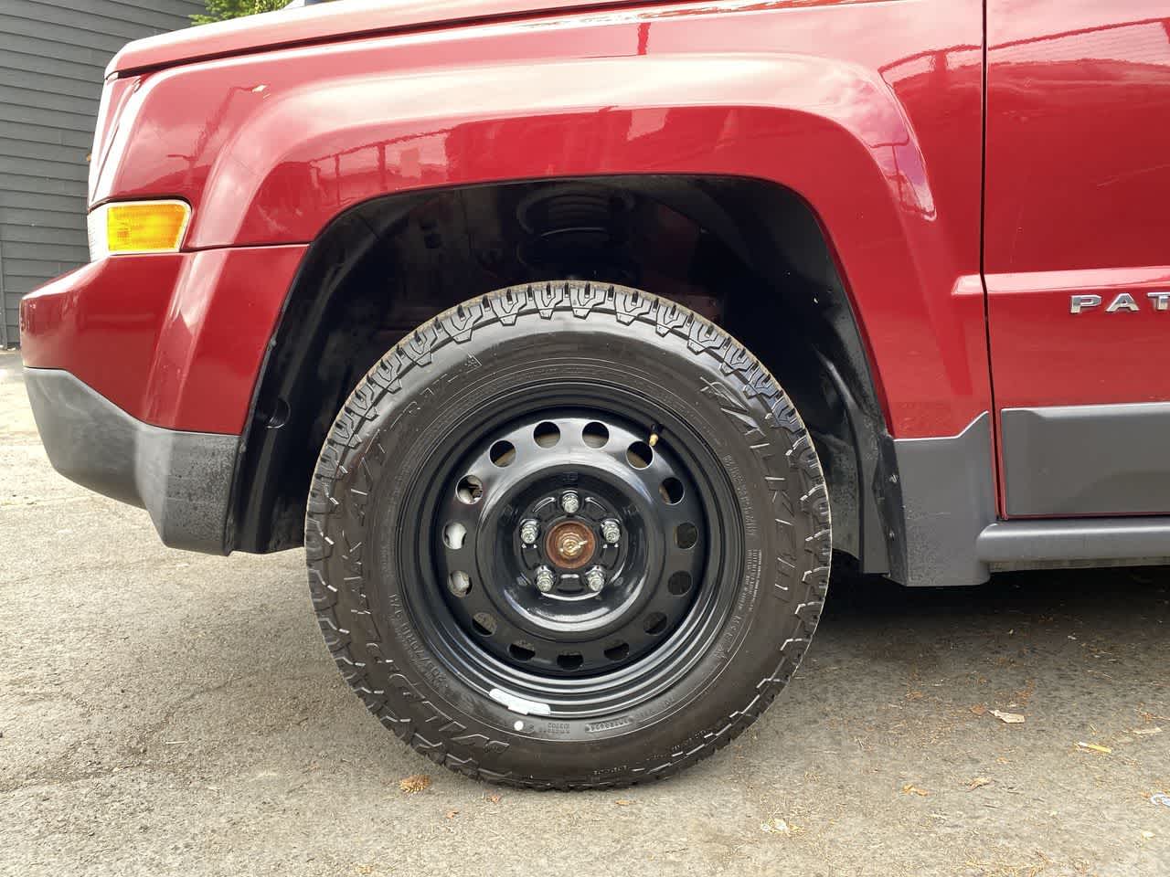 Thumbnail: 2015 Jeep Patriot - 11