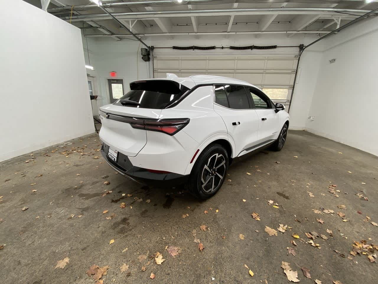 Thumbnail: 2025 Chevrolet Equinox - 6