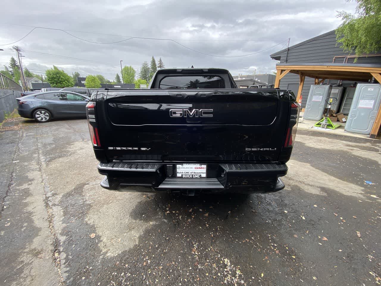 Thumbnail: 2025 GMC Sierra EV - 5
