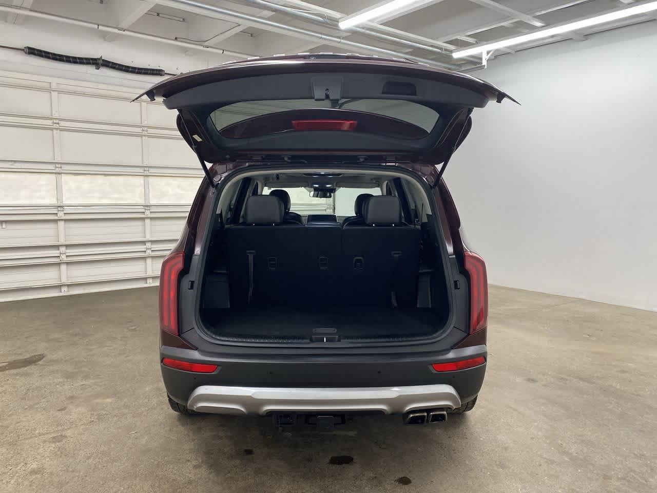 Thumbnail: 2020 Kia Telluride - 29