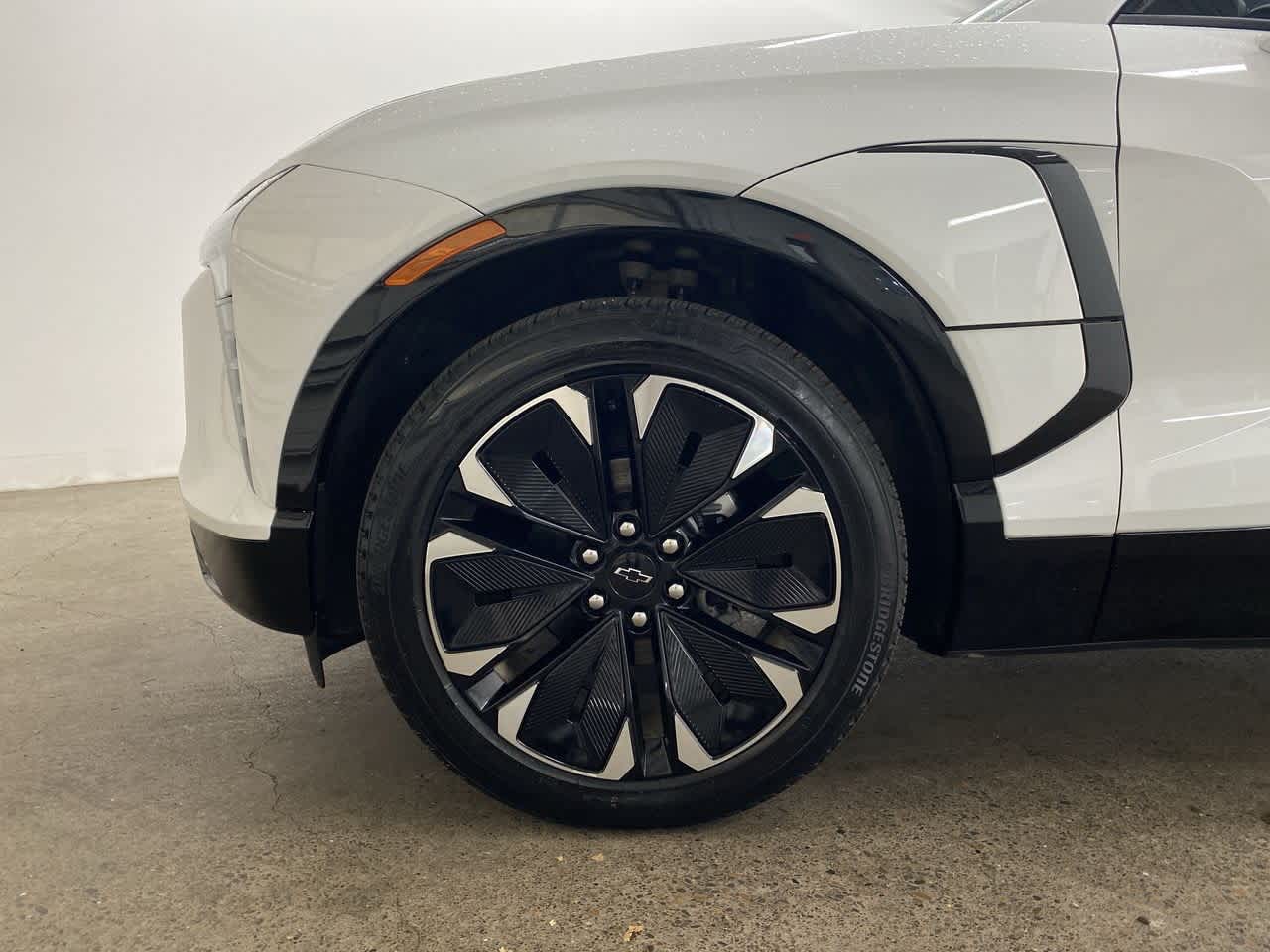 Thumbnail: 2024 Chevrolet Blazer EV - 12