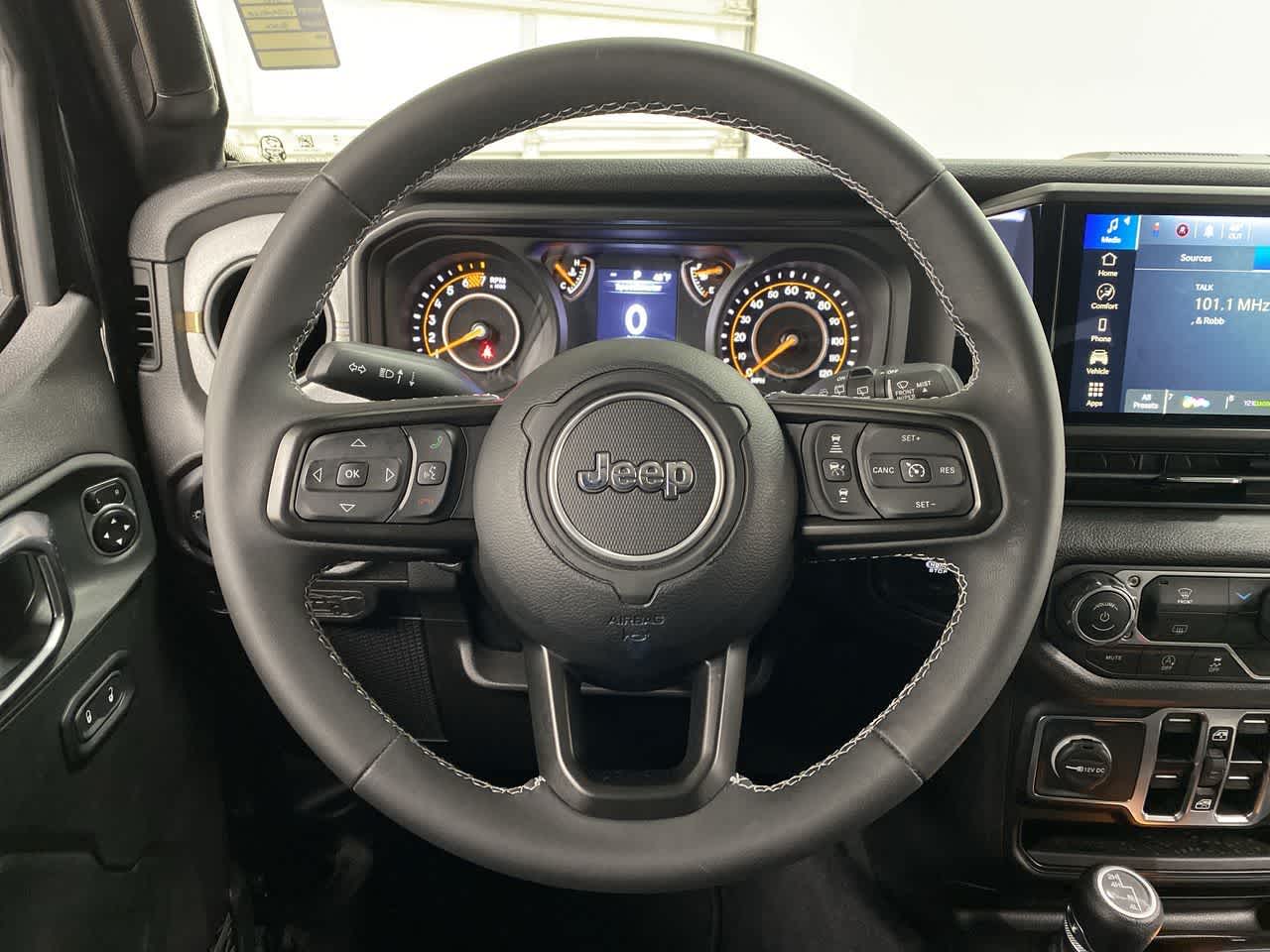 Thumbnail: 2025 Jeep Wrangler - 19