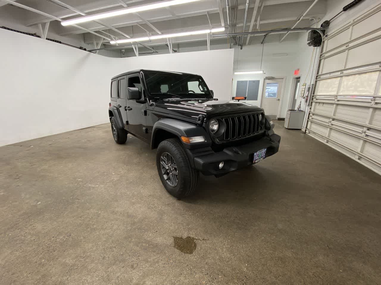 Thumbnail: 2025 Jeep Wrangler - 8